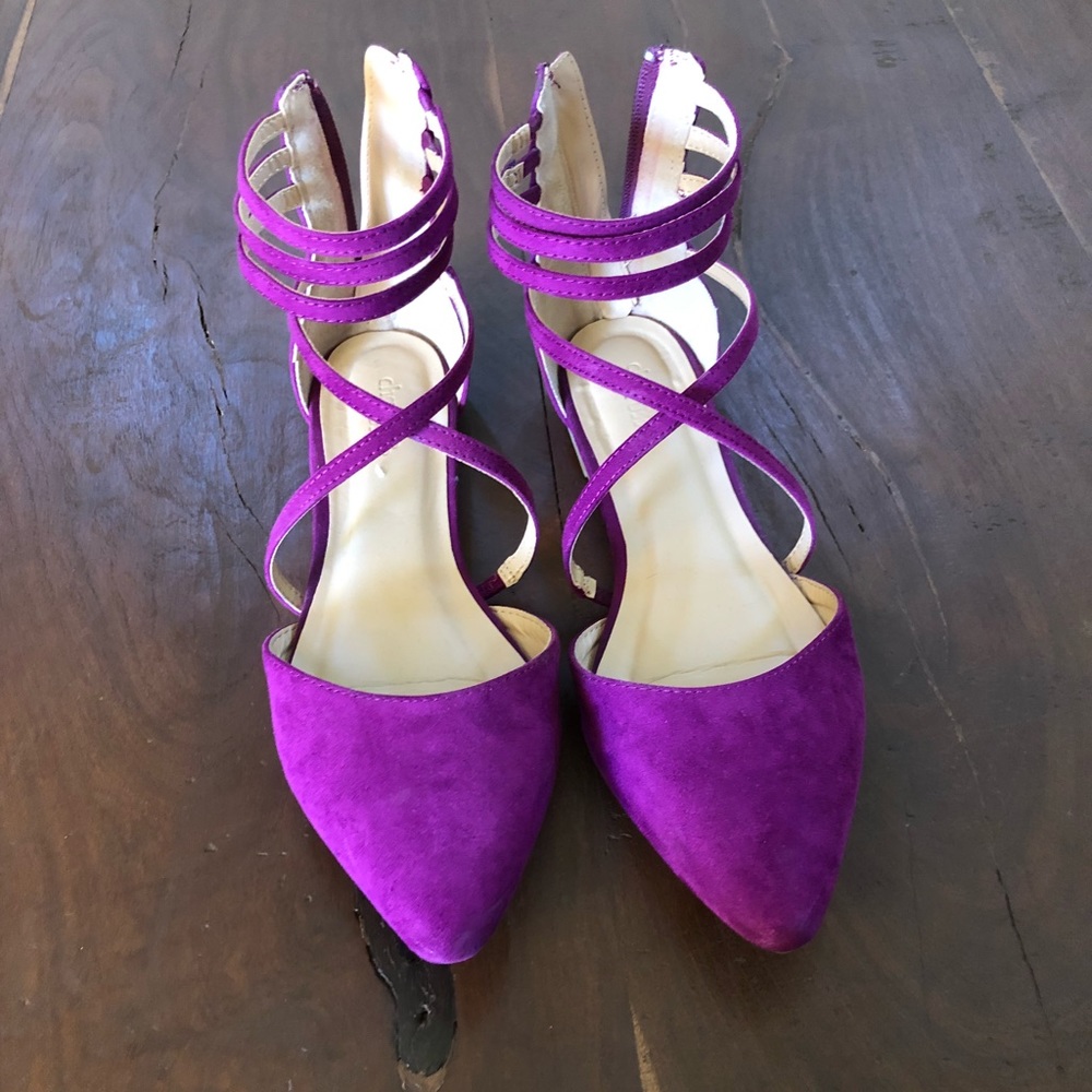 Criss cross suede flats